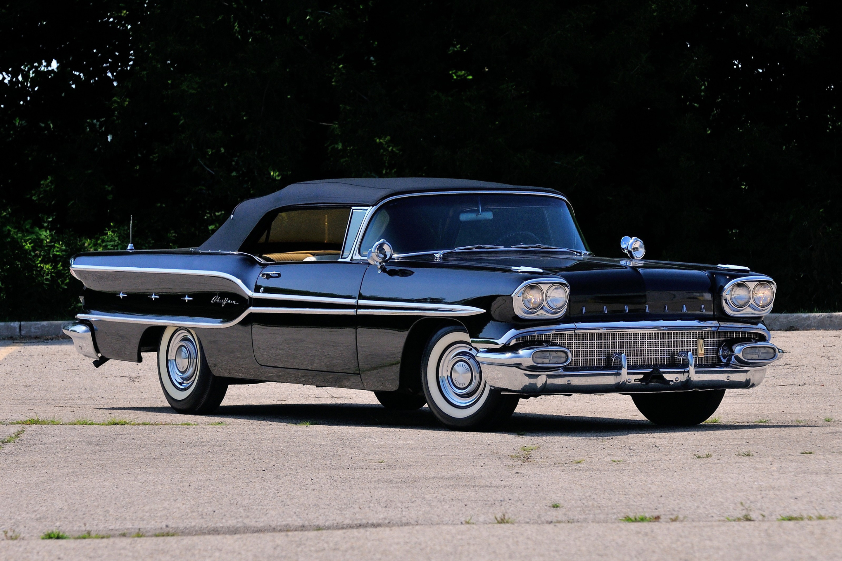 Обои 1958 Pontiac Chieftain 2880x1920