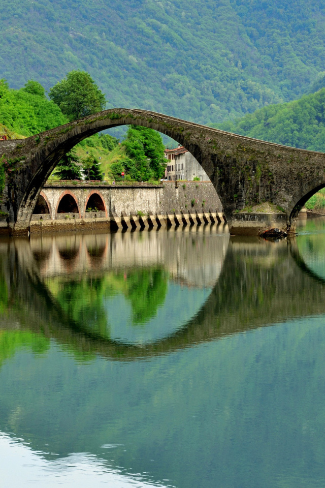 Das Ponte del Diavolo, Maddalena Wallpaper 640x960