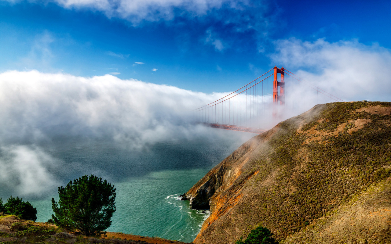 Golden Gate Bridge in Fog wallpaper 1280x800