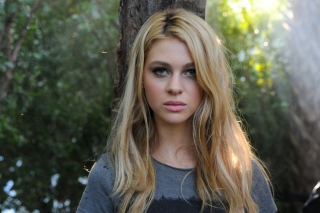 Nicola Peltz Actress Wallpaper for Android, iPhone and iPad