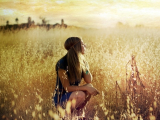 Das Blonde Girl In Summer Field Wallpaper 320x240