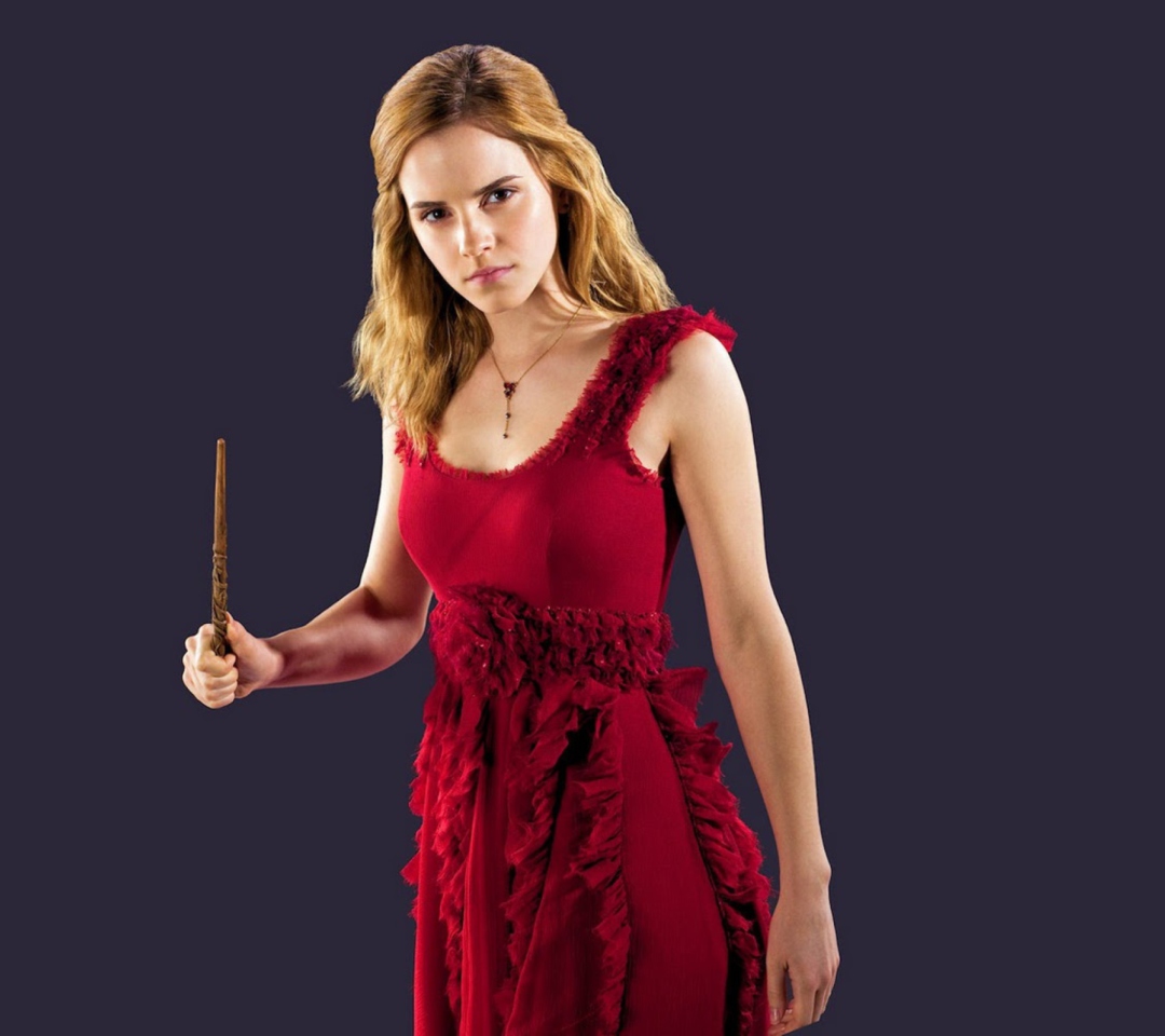 Fondo de pantalla Emma Watson In Red Dress 1080x960