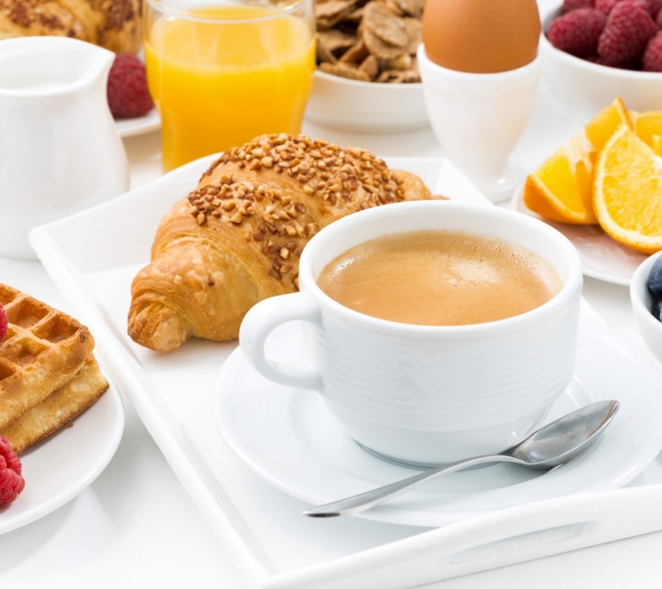 Fondo de pantalla Croissant, waffles and coffee 960x854