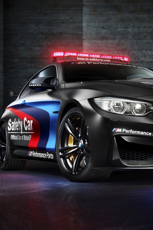 Das BMW M4 Coupe Police Wallpaper 640x960