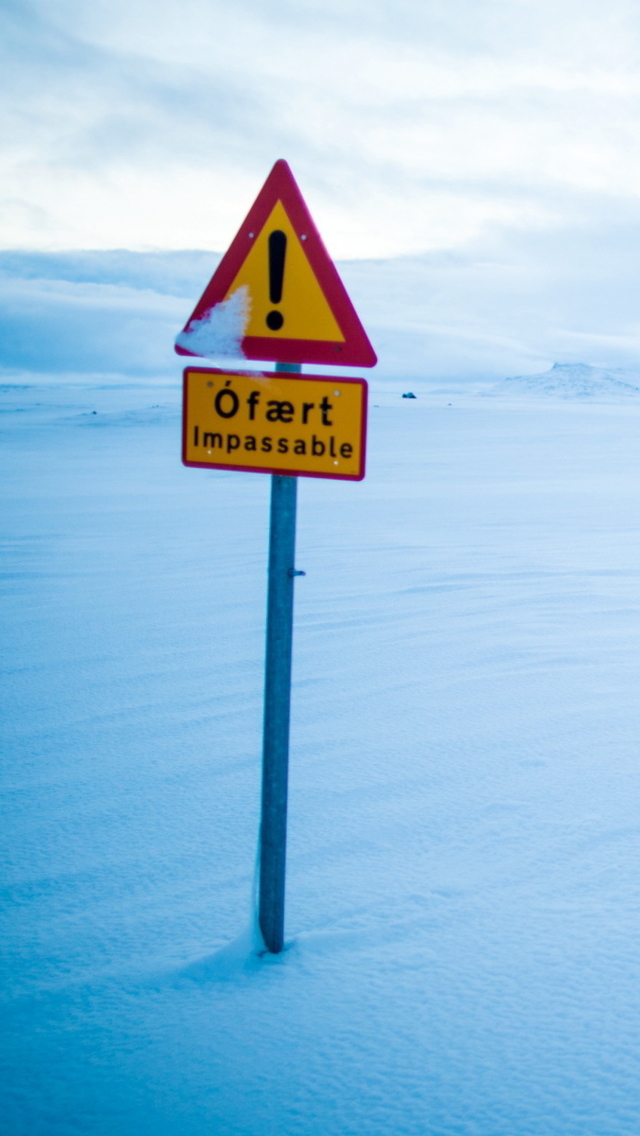 Sfondi Winter Warning Sign 640x1136