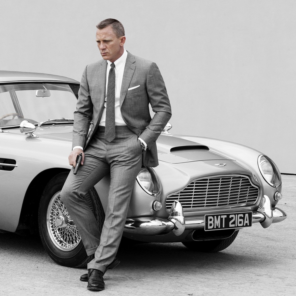 Sfondi James Bond Grey Suit 1024x1024