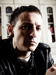 Sfondi Chester Bennington 240x320