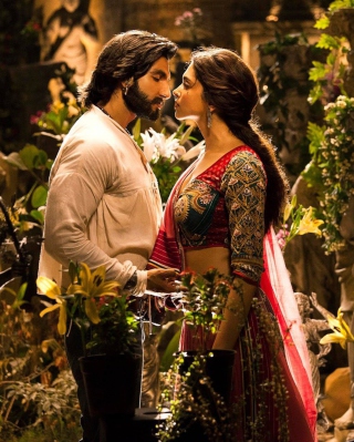 Ranveer Deepika In Ram Leela - Obrázkek zdarma pro Nokia Lumia 928