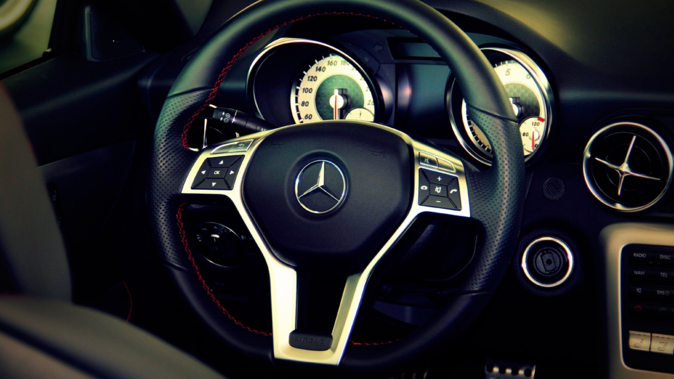 Mercedes Benz screenshot #1 1366x768