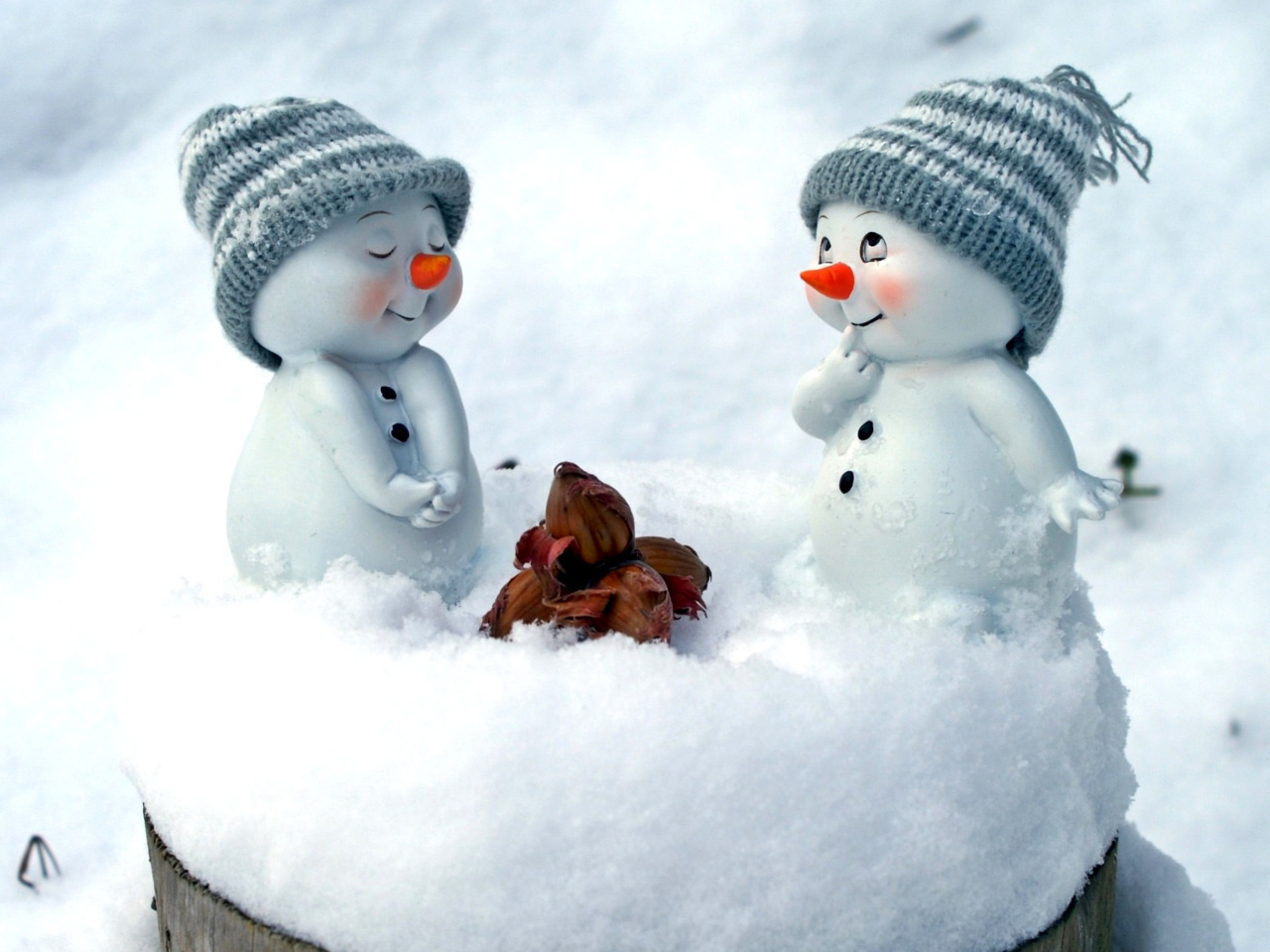 Sfondi Cute Snowman Christmas Decoration Figurine 1280x960