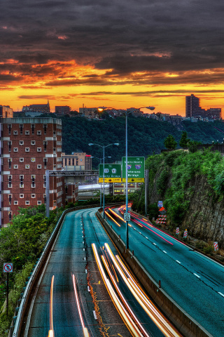 Streets in Pittsburgh Pennsylvania screenshot #1 320x480
