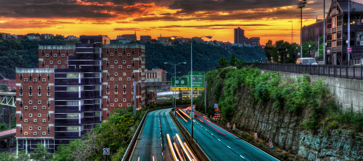 Streets in Pittsburgh Pennsylvania screenshot #1 720x320