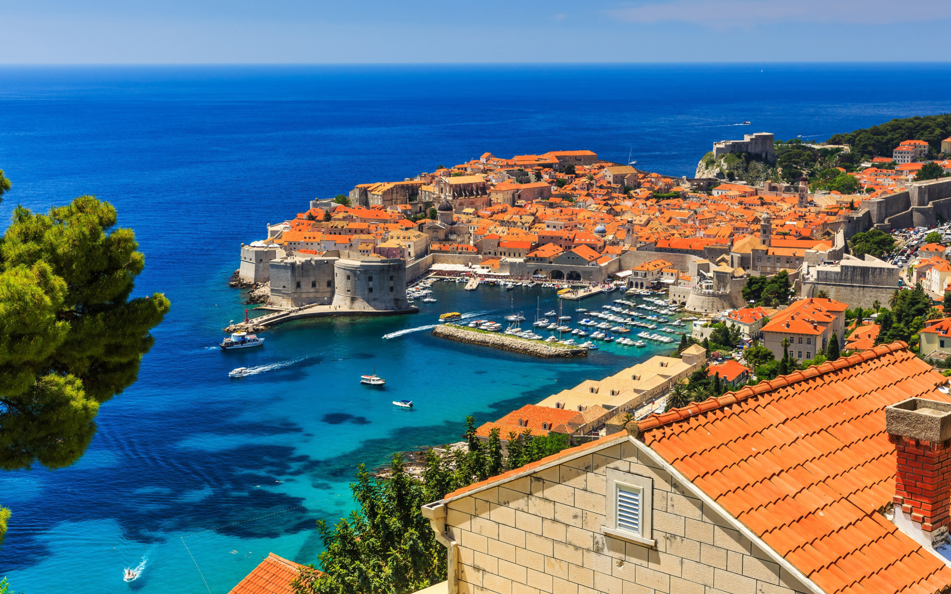 Walls of Dubrovnik wallpaper 1920x1200