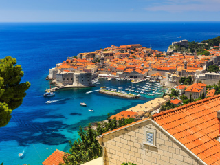 Fondo de pantalla Walls of Dubrovnik 320x240