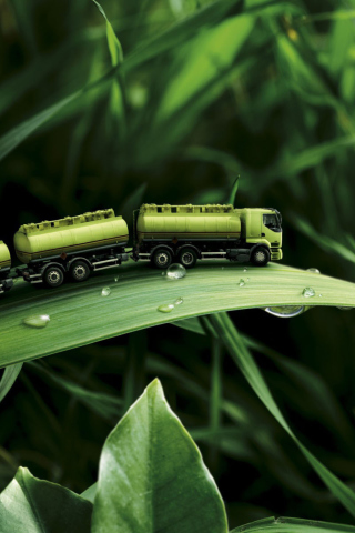 Обои Green Truck 320x480