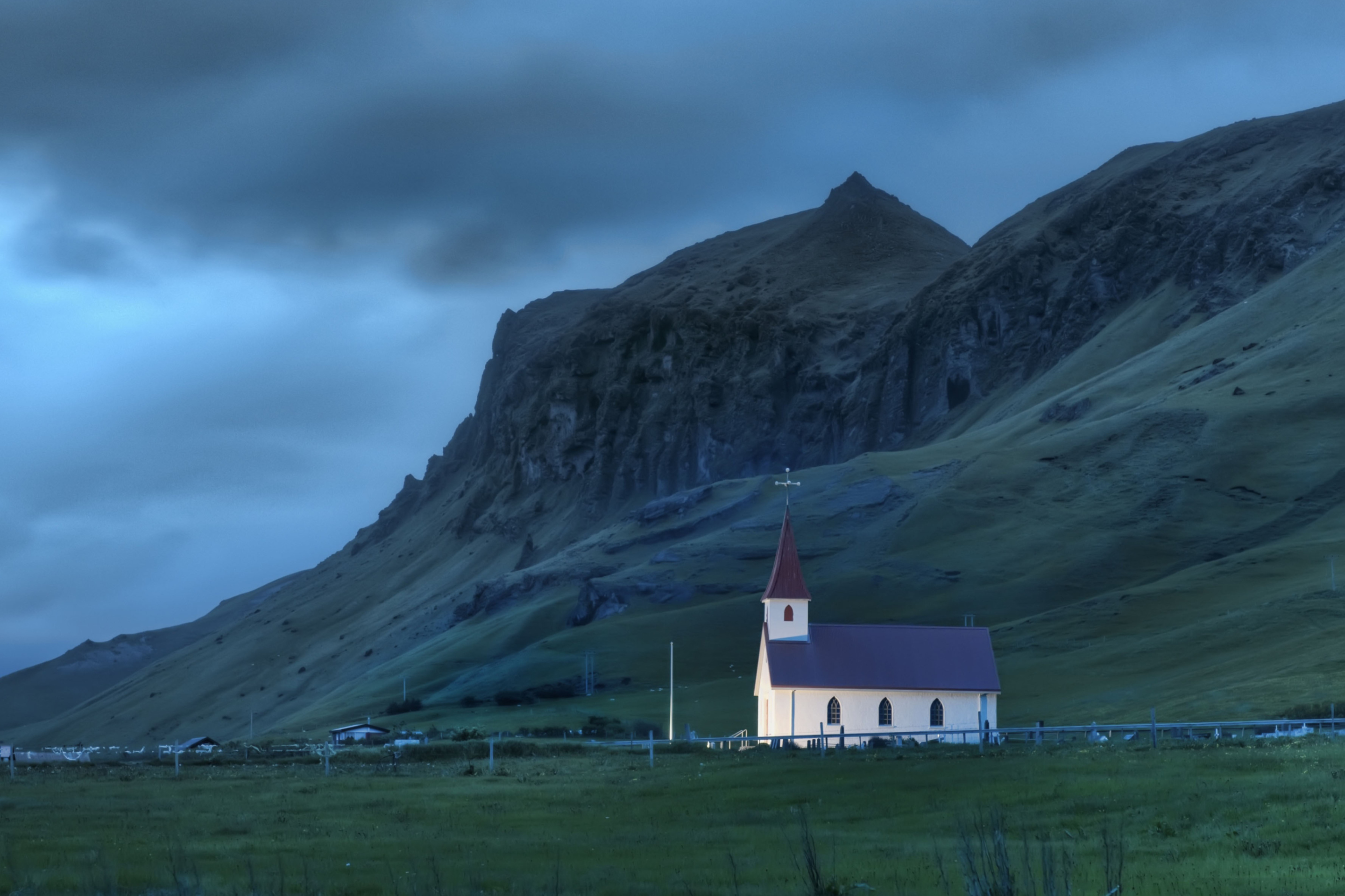 Das Night In Iceland Wallpaper 2880x1920