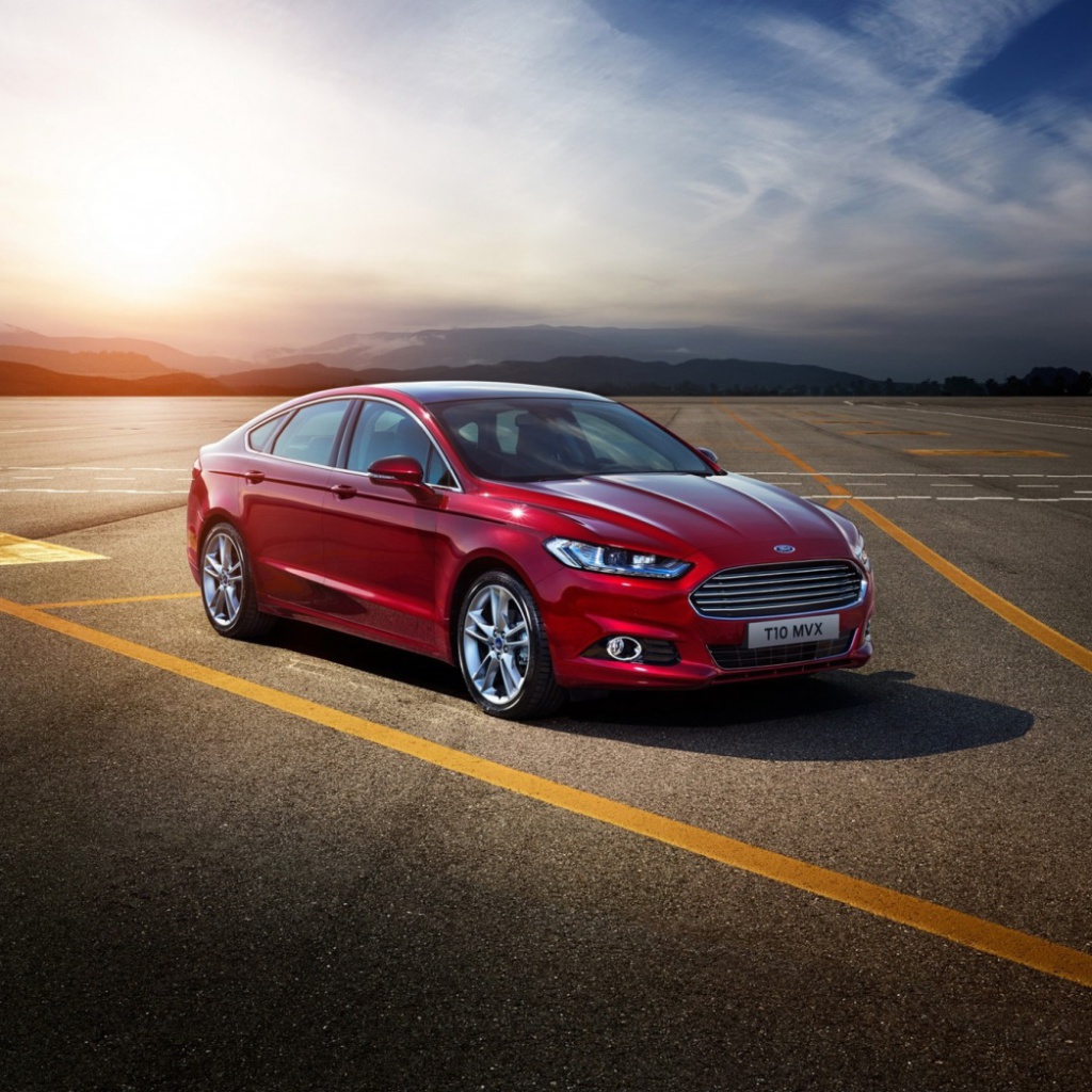 Ford Mondeo 2015 wallpaper 1024x1024