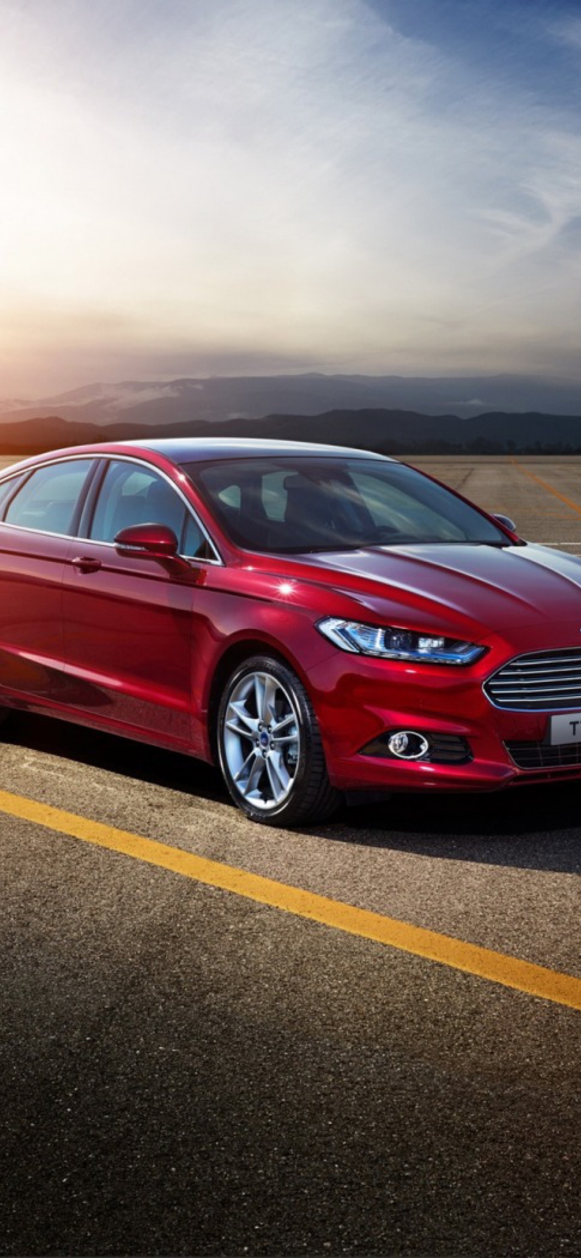 Ford Mondeo 2015 wallpaper 1170x2532
