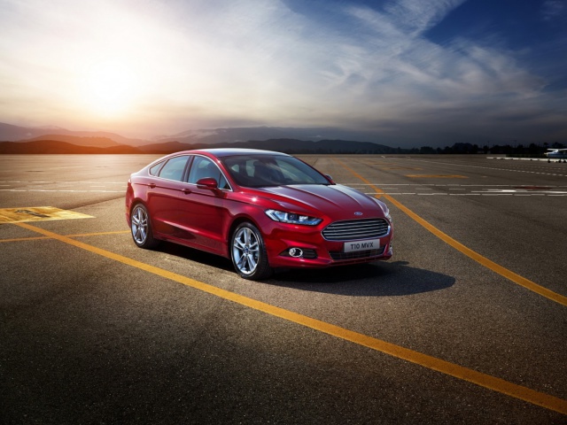 Ford Mondeo 2015 wallpaper 640x480