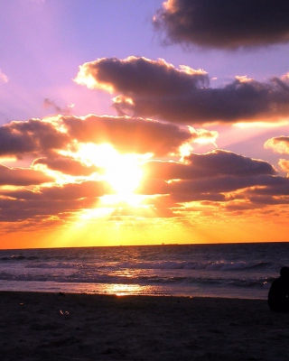 Sunset On The Beach - Obrázkek zdarma pro 480x800