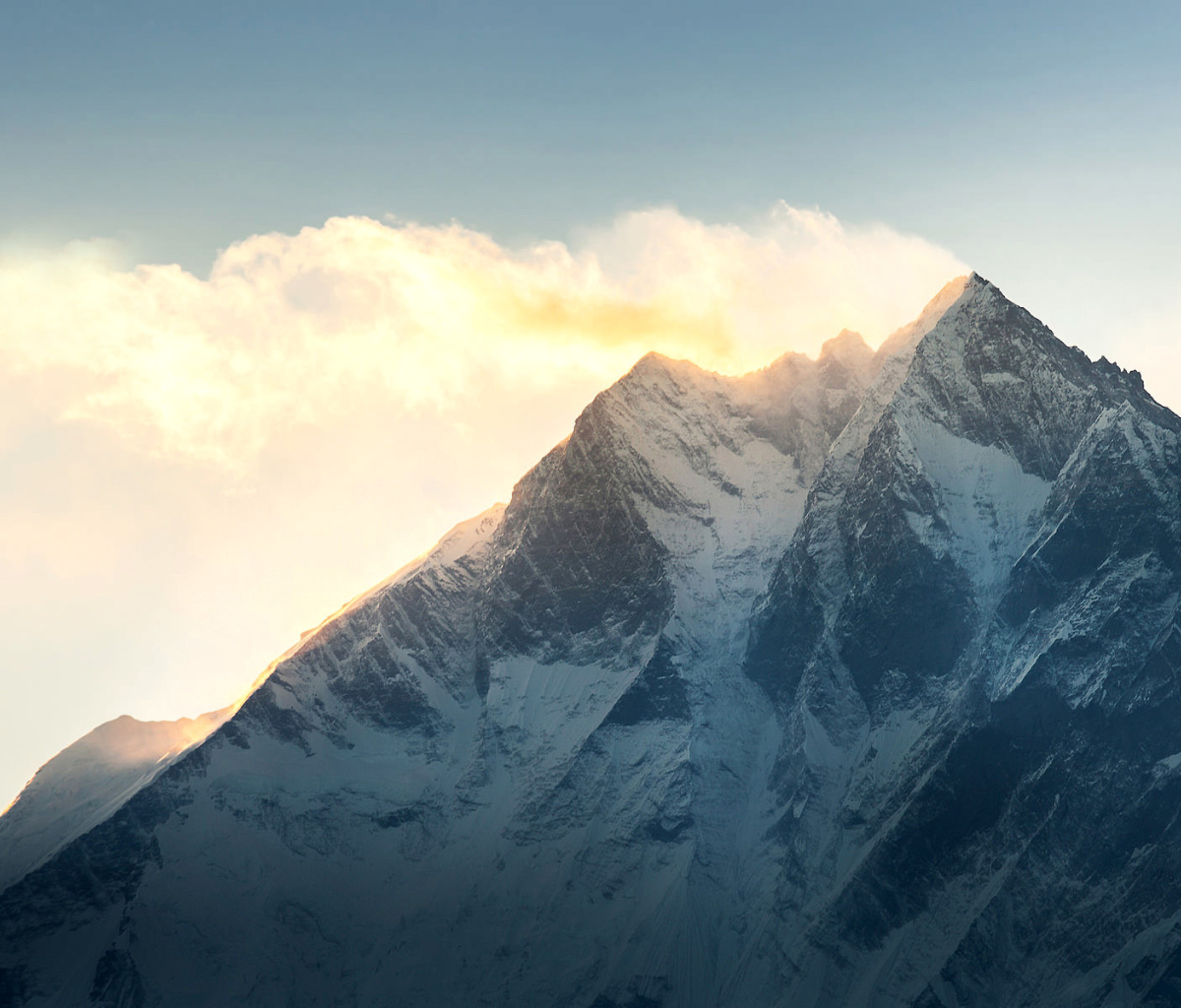 Fondo de pantalla Everest in Nepal 1200x1024