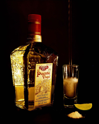 El puente Viejo Tequila with Salt - Obrázkek zdarma pro iPhone 4S