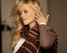 Обои Reese Witherspoon Sensual 220x176