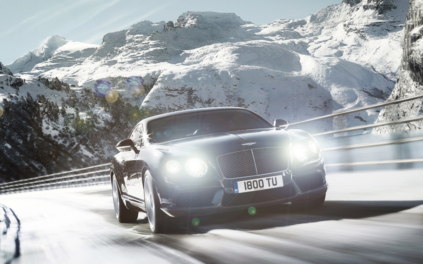 Screenshot №1 pro téma Bentley Continental GT 1440x900