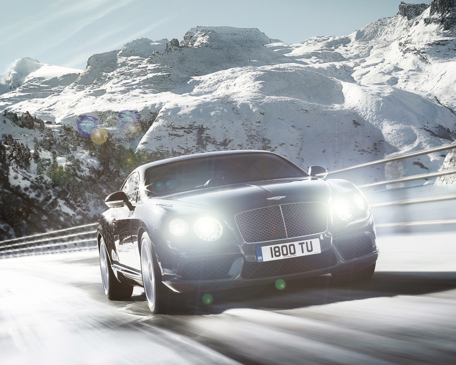 Screenshot №1 pro téma Bentley Continental GT 1600x1280