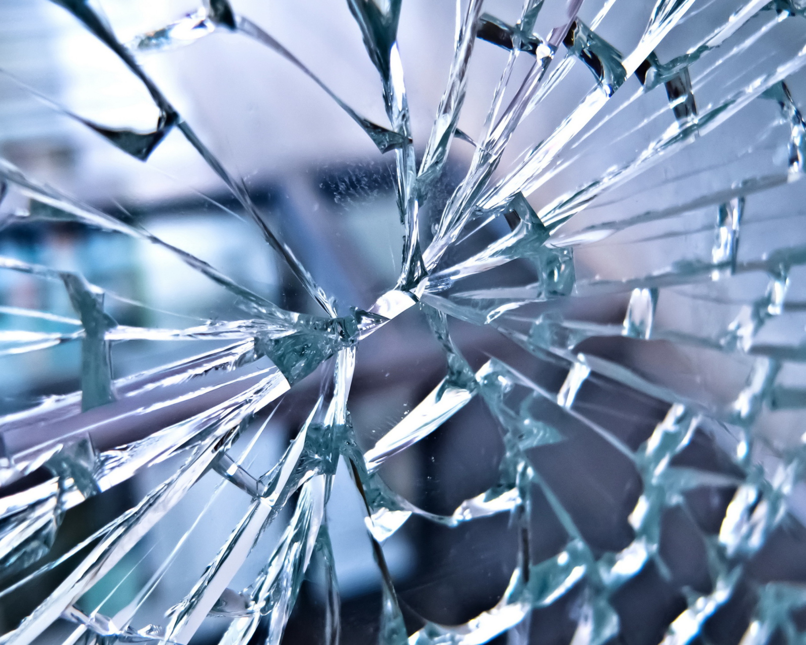 Обои Broken Glass 1600x1280