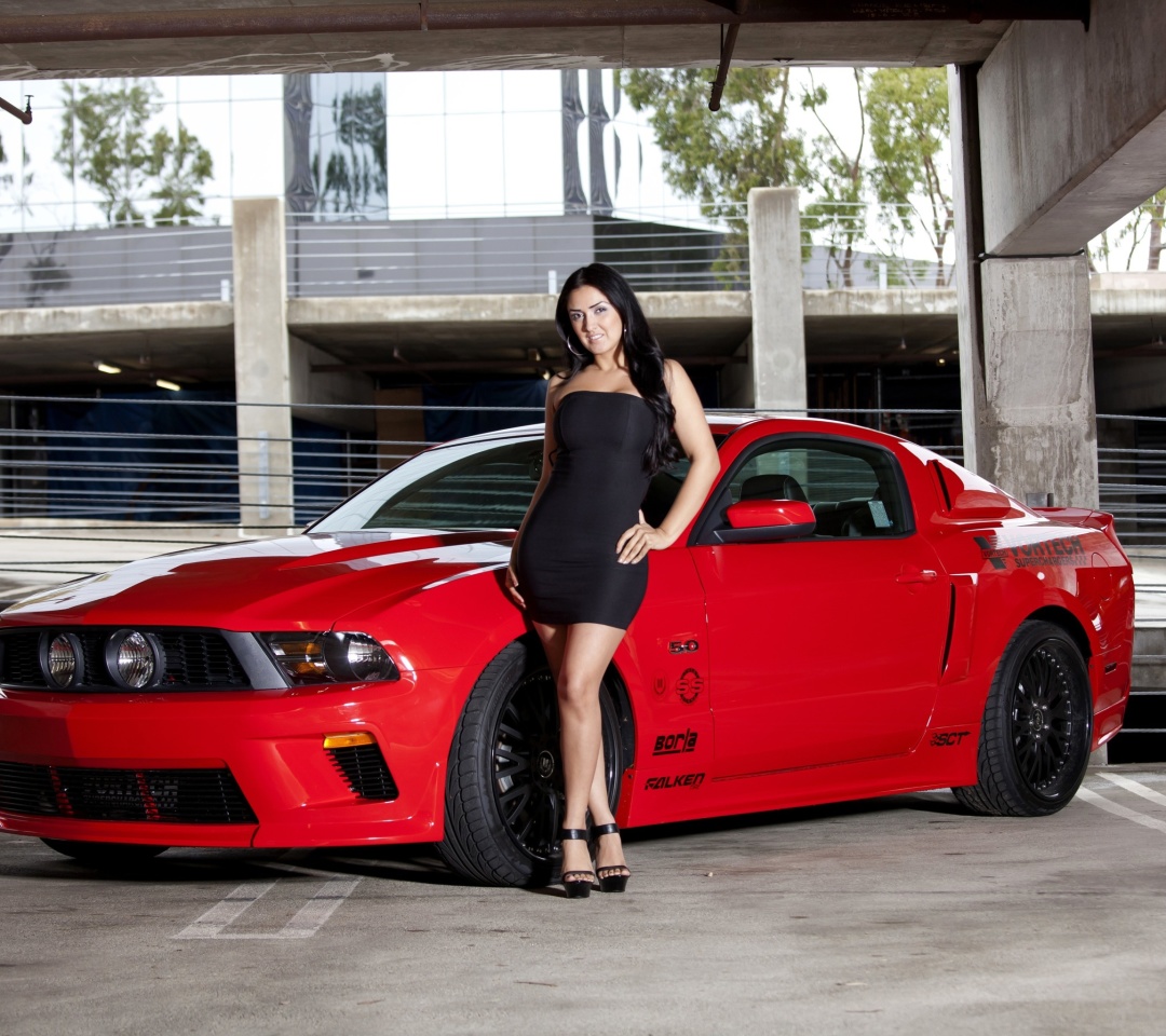 Обои Ford Mustang GT Vortech with Brunette Girl 1080x960