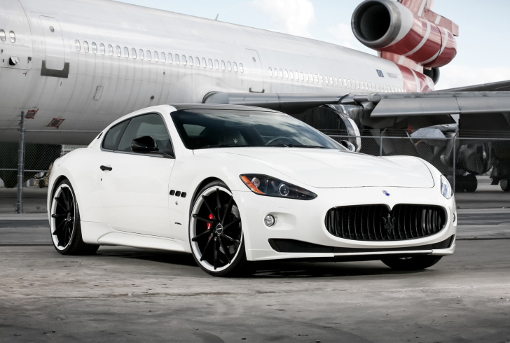 Fondo de pantalla Maserati