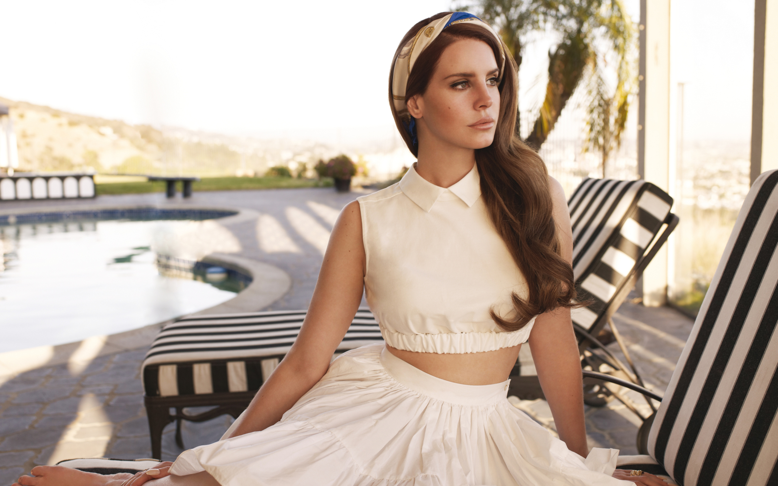 Lana Del Rey wallpaper 2560x1600