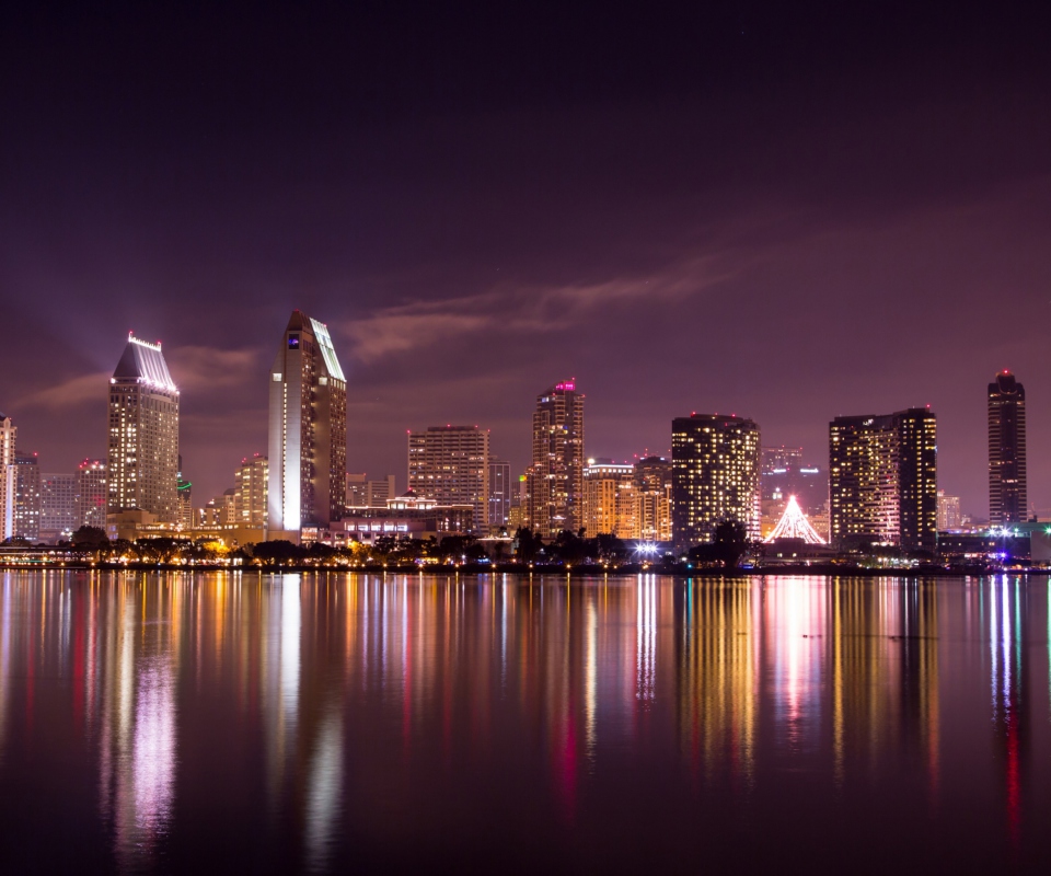 Das San Diego Skyline Wallpaper 960x800