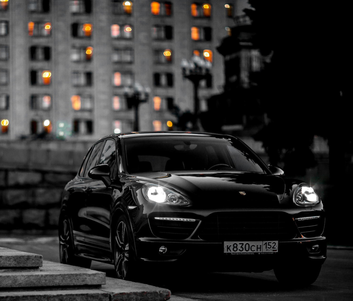 Black Porsche Cayenne GTS screenshot #1 1200x1024
