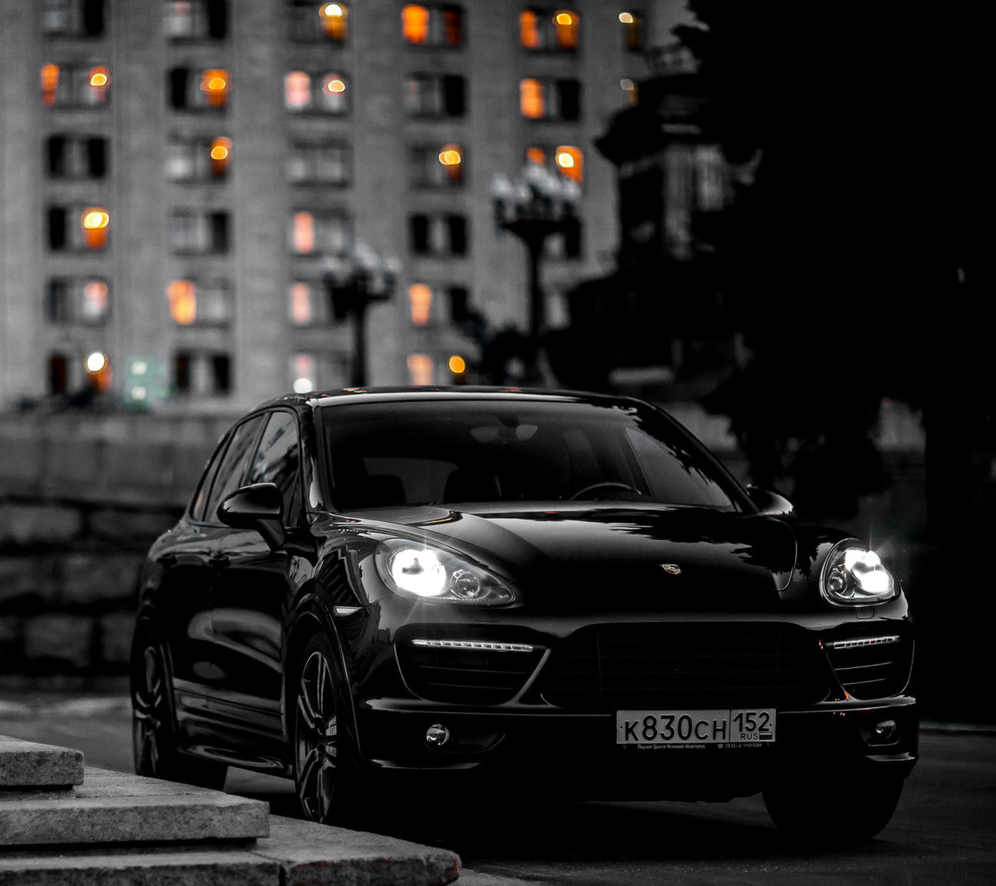 Black Porsche Cayenne GTS screenshot #1 1440x1280