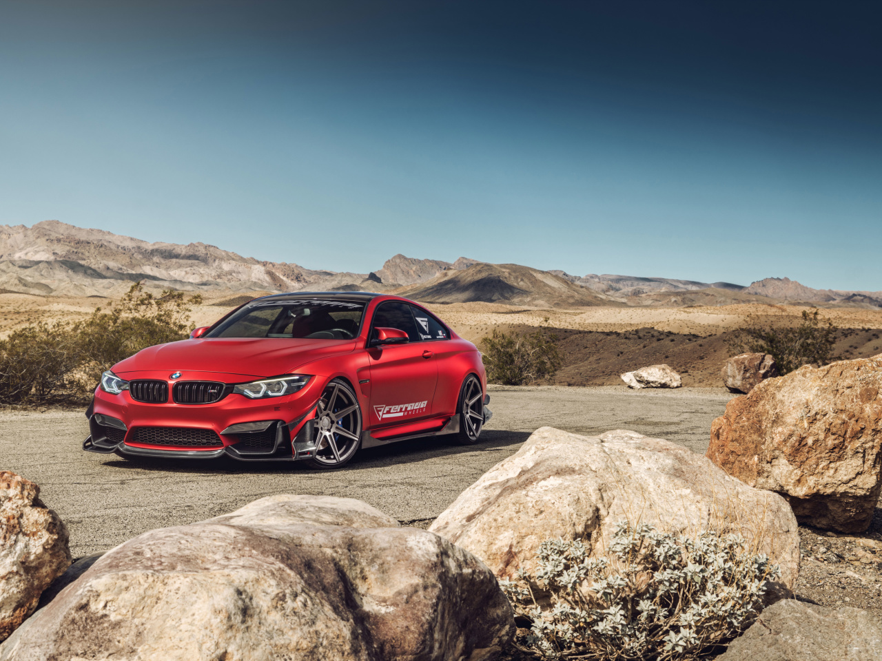 BMW M4 Red wallpaper 1280x960