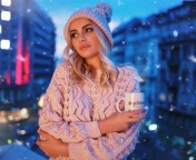 Das Winter stylish woman Wallpaper 176x144