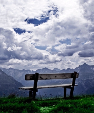 Bench On Top Of Mountain - Obrázkek zdarma pro Nokia X7