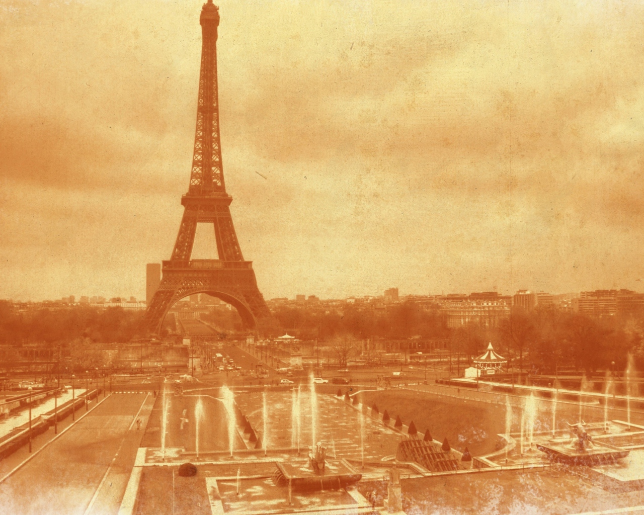 Обои Old Photo Of Eiffel Tower 1280x1024