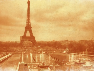 Обои Old Photo Of Eiffel Tower 320x240