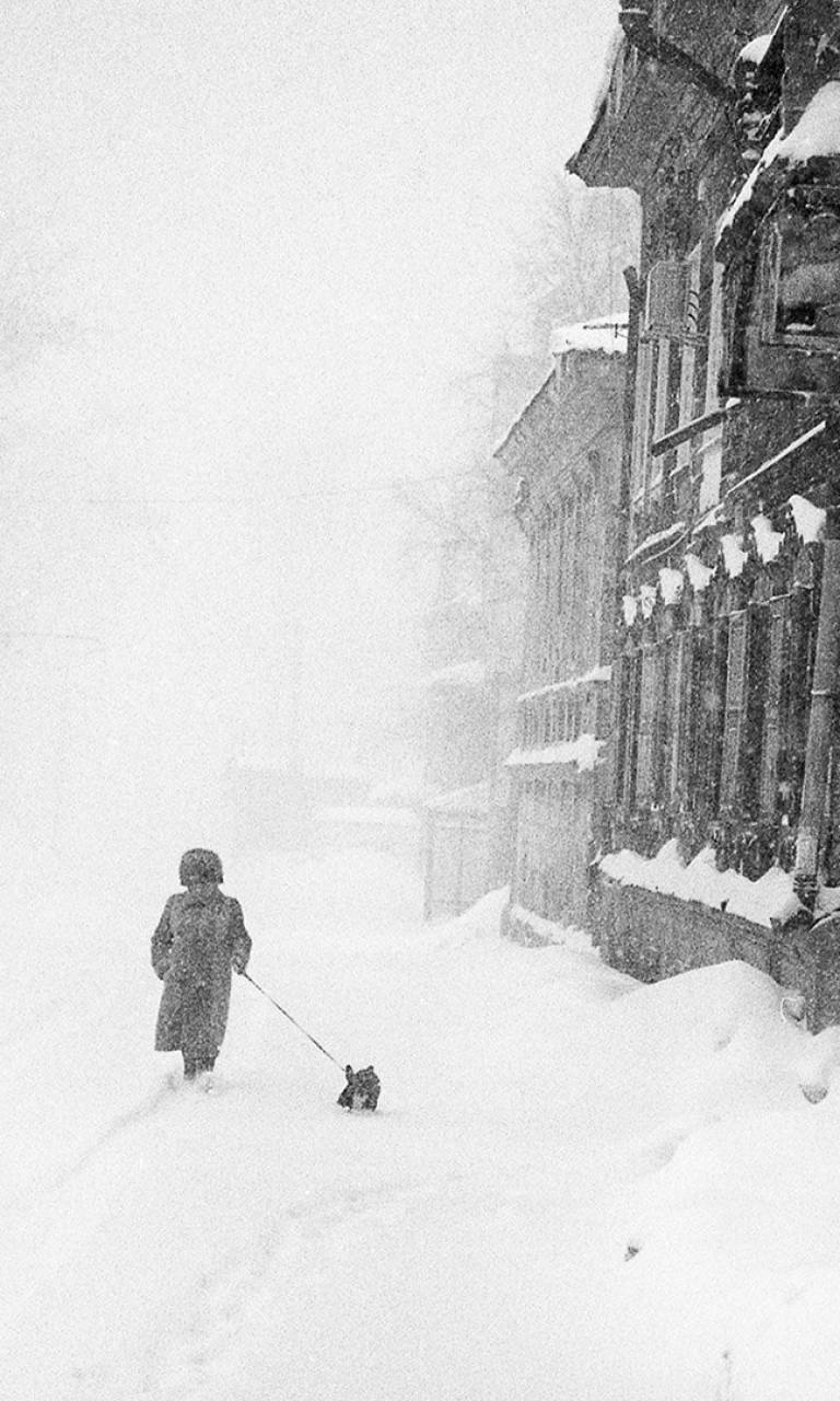 Das Winter in Russia Retro Photo Wallpaper 768x1280