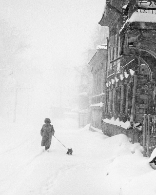 Winter in Russia Retro Photo Wallpaper for 240x320