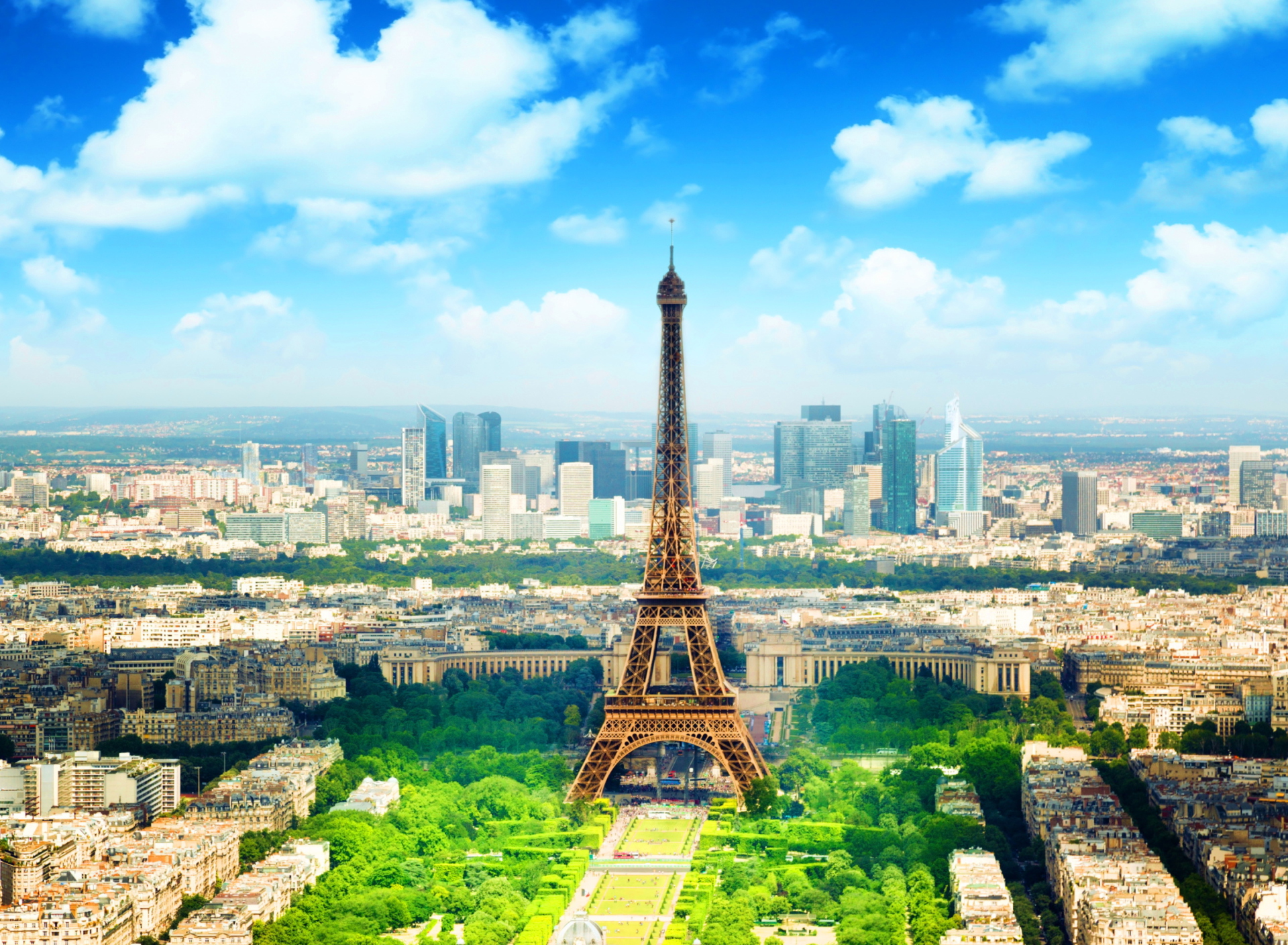 Das Paris In Summer Wallpaper 1920x1408