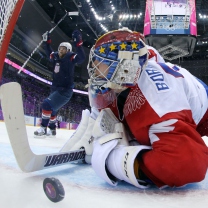Usa Russia Hockey Olympics screenshot #1 208x208