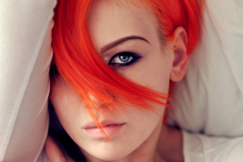 Beautiful Redhead screenshot #1 480x320