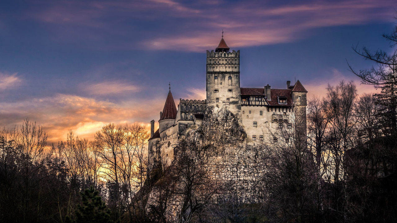 Bran Castle in Romania screenshot #1 1280x720