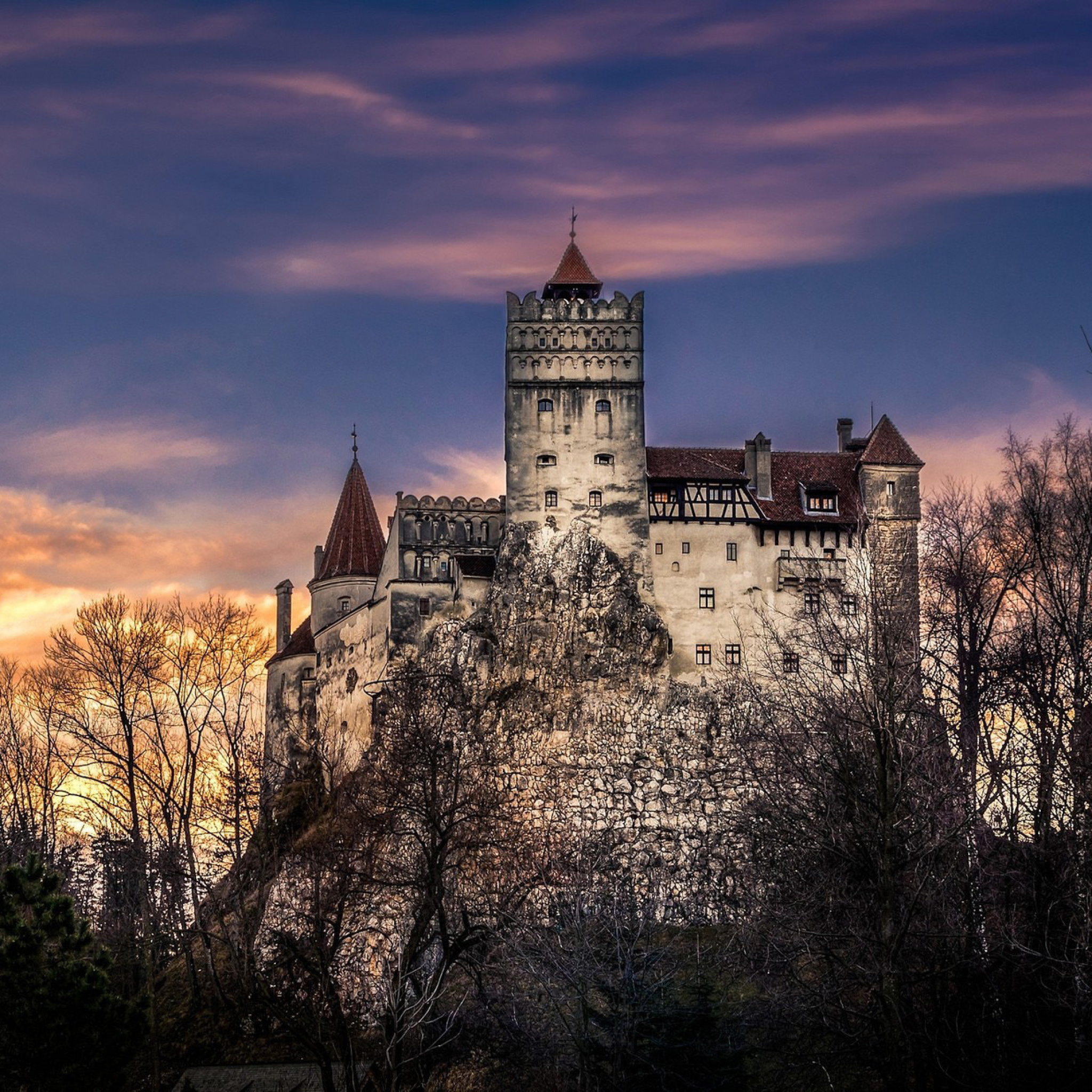 Fondo de pantalla Bran Castle in Romania 2048x2048