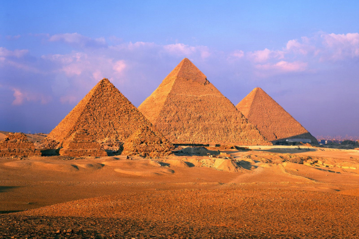 The Great Pyramid wallpaper