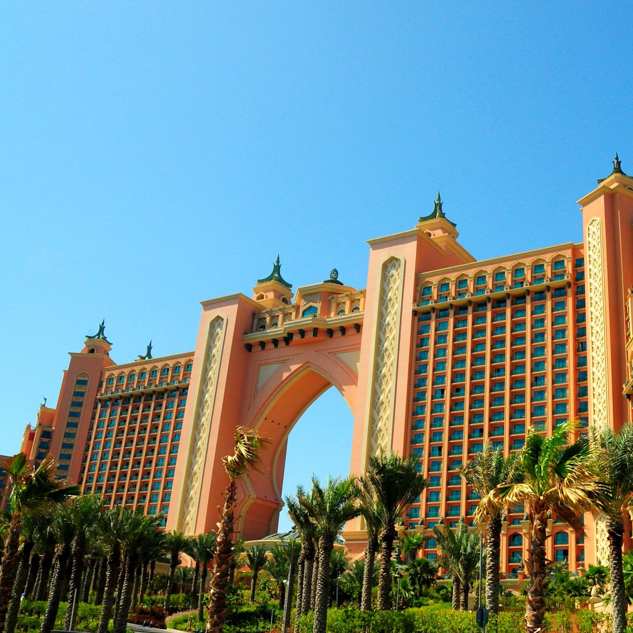 Sfondi Atlantis The Palm Hotel & Resort, Dubai 2048x2048